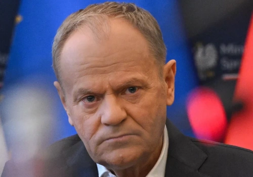 Były premier uderza w Tuska. 
