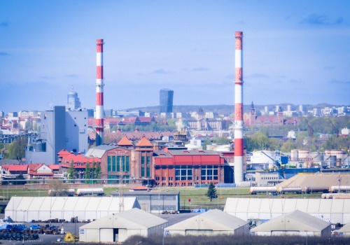 Publiczne budynki pożerają miliony. Eksperci: bez termomodernizacji samorządy będą tylko dopłacać