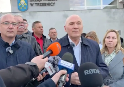 Sąd oddalił zażalenie Długozimy. Burmistrz Trzebnicy nie wróci do urzędu