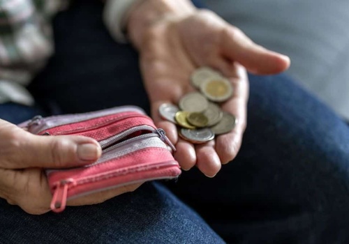 78-latek chciał pomnażać swoją fortunę. Został z niczym