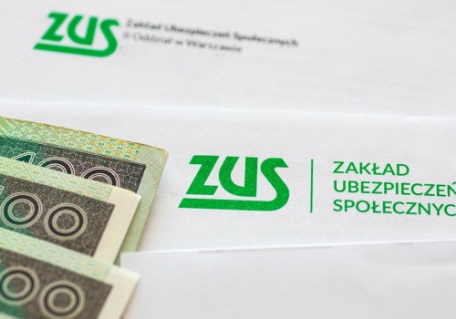 ZUS wypłaca nawet 1978,49 zł przez 3 lata. Prawie nikt nie wie o tym świadczeniu