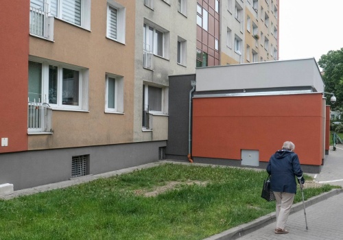 Będzie bon senioralny dla osób 65+. Nie dostaną jednak pieniędzy. 