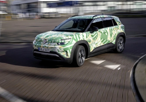 ID. Cross „odsłonięty” przed debiutem. Volkswagen kusi ceną poniżej 120 tys. złotych