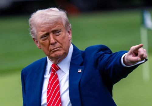 Trump grozi, że zbombarduje Iran. 