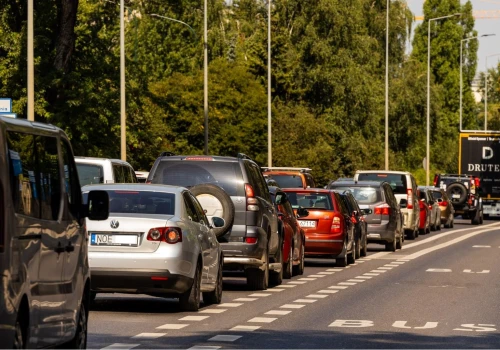 Stężenie dwutlenku azotu w Krakowie prawie w normie. Pomogła sama dyskusja o Strefie Czystego Transportu
