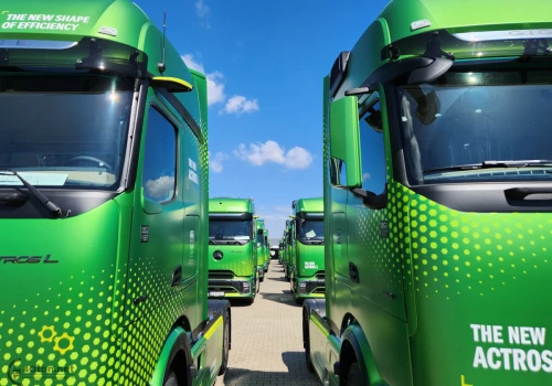 Wielki wzrost zamówień na nowe ciężarówki – o 33% więcej klientów niż przed rokiem