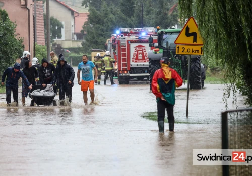 „Trzy lata wymieniają się pismami, a my będziemy czekać na następną powódź”. Rozpoczęcie budowy zbiornika przeciwpowodziowego z poślizgiem