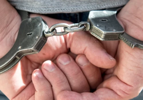 Policjant po służbie rozpoznał złodzieja paliwa. 24-latek zatrzymany z narkotykami