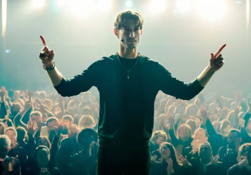 GURU. Nowy film z Pierrem Niney’em. Zobaczcie zwiastun