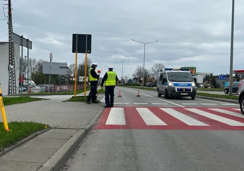 Nastolatka potrącona na przejściu dla pieszych