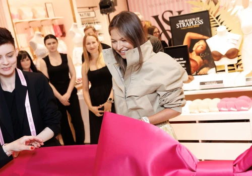 Victoria’s Secret wraca do Złotych Tarasów. Nowy butik w Warszawie już otwarty