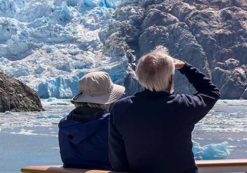 Gigantyczne tsunami na Alasce. Fala wyższa niż Wieża Eiffla zagrażała turystom