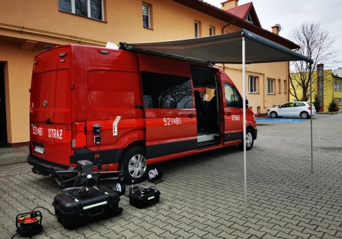 Komenda Główna PSP zamawia samochody SLUAV dla grup dronowych