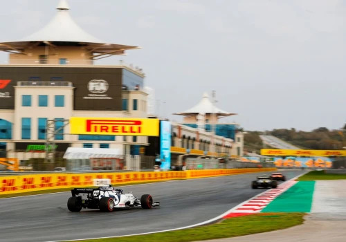 Wojna w Iranie destabilizuje F1. Jeden kraj może skorzystać