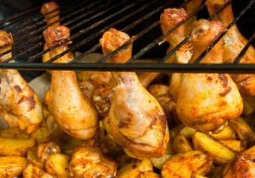 Najlepsza temperatura do pieczenia pałek z kurczaka. Większość źle nastawia piekarnik