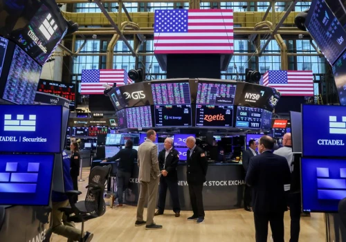 S&P 500 i Nasdaq Composite wycofały się z rekordowych poziomów