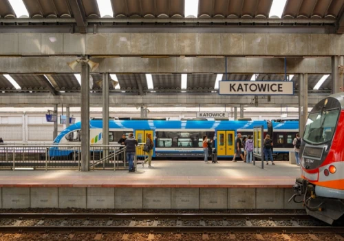 Kolej pozostanie kręgosłupem. Teraz czas na silną integrację z transportem autobusowym