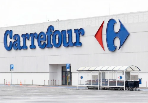 Lawina zamknięć w Carrefourze. Dziesiątki sklepów zniknęły z mapy