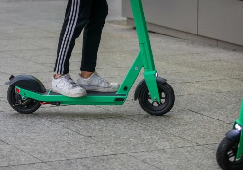 Włosi zaostrzają prawo dla hulajnóg. Bez tego zapłacisz 800 euro mandatu