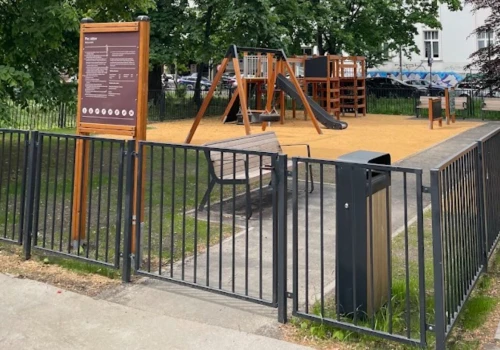 Nowy plac zabaw na Placu Sikorskiego w Krakowie już działa