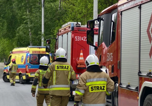Pełno służb za Piaskami. Znamy szczegóły (ZDJĘCIA)