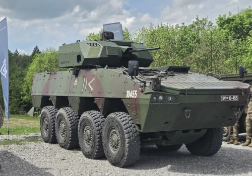 System wieżowy Mangart 25 AD na Patria AMV 8×8