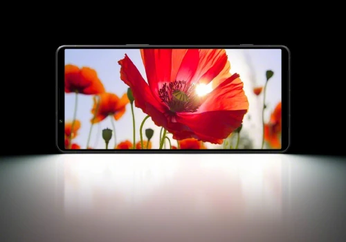 Data premiery Sony Xperia 1 VIII potwierdzona. Producent sugeruje nowy aparat