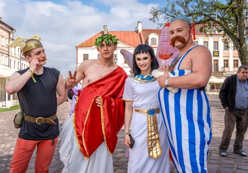 Studenci przejęli klucze do miasta. Barwny korowód zainaugurował Juwenalia Rzeszowskie