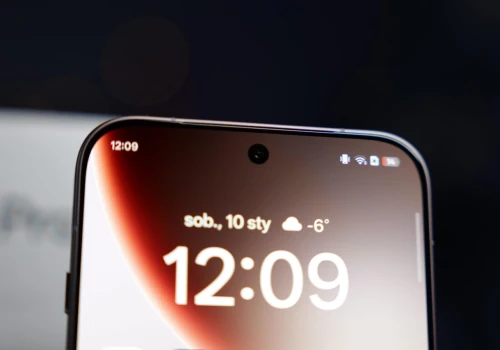 OPPO chce przebić Apple. Producent ma rozwijać 100 Mpx aparat przedni