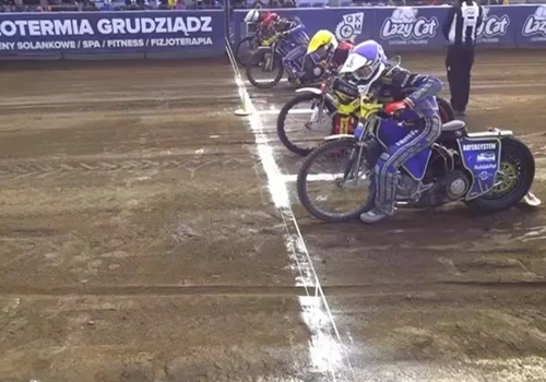 Żużel: GKM wygrywa kluczowy mecz w walce o play-offy!