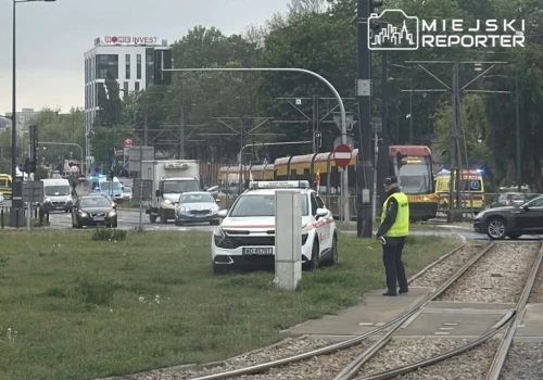Gwałtowne hamowanie tramwaju. Dwie osoby trafiły do szpitala