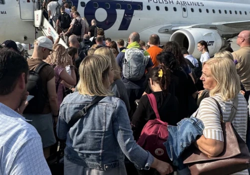 Gdzie szukać tanich lotów z Polski – na te pułapki musisz uważać!