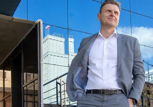 Pekabex obiecuje powrót zysków. Analitycy kręcą nosem