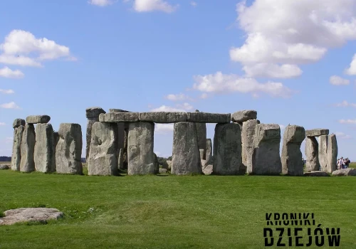 Polska też ma swoje „Stonehenge”. Tajemnica grobowców kujawskich i kopców w Krakowie