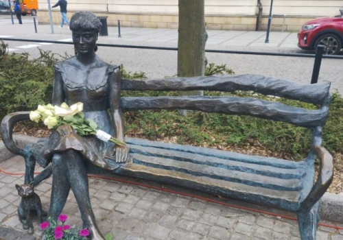 Poetka kruchego życia. 91 lat temu urodziła się Halina Poświatowska