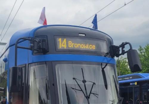 Kraków w barwach biało-czerwonych i unijnych. Wyjątkowa oprawa Dnia Europy