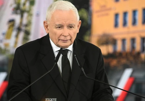 Prezes PiS: nie przyjmujemy żadnych pieniędzy, które są przeciwko naszej godności