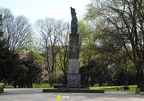 Polska i Rosja nie mogą przestać spierać się o historię. Co dalej z radzieckimi pomnikami?
