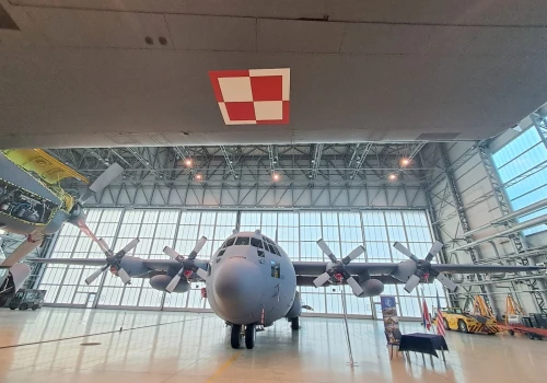 Piąty C-130H Hercules w służbie