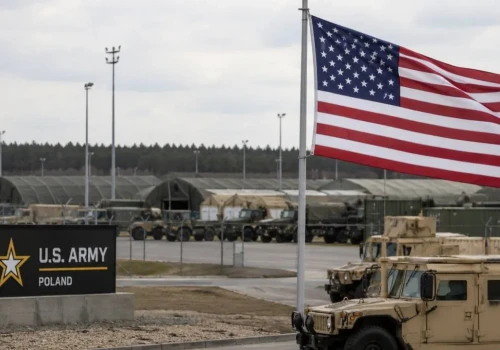 „Rząd Tuska zachowuje się jak szaleniec”. W tle wojska USA i spór o bezpieczeństwo