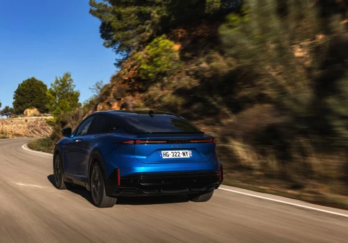 Nowe Alpine A390 zbiera mieszane opinie u Francuzów: pełen sprzeczności