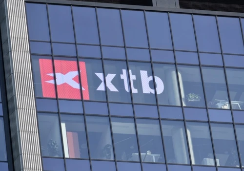Tak zarabia lider zbiórki Łatwoganga na Fundację Cancer Fighters