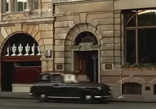 Nie znaliście Misia się z tej strony. Kij z fabułą, ale zagramaniczne graty, o panie
