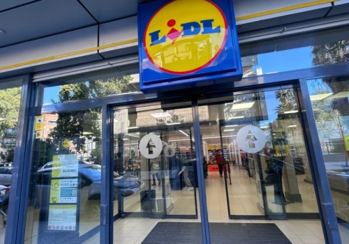 Lidl testuje nową usługę zakupową. Klienci nie muszą nawet wchodzić do sklepu
