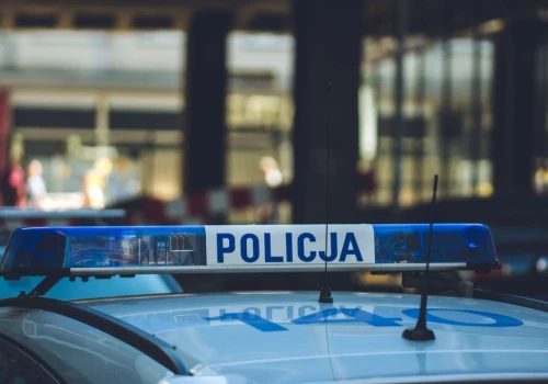 14-letni Maxim z Holandii odnaleziony śpiący na przystanku pod Białymstokiem