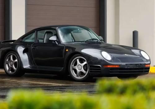 Najwspanialsze Porsche może być twoje.  7 mln zł dzieli cię od najszybszego samochodu na świecie