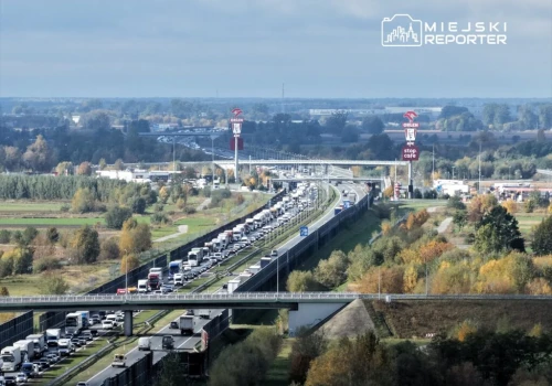 Karambol na trasie A2 w kierunku Warszawy. Droga zablokowana