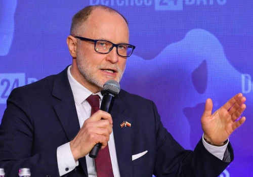Ukraińskie drony spadły w kraju NATO. Minister obrony podał się do dymisji