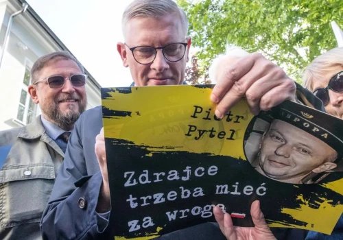Ziobro w USA. Cenckiewicz ma wskazówkę dla rządzących: 