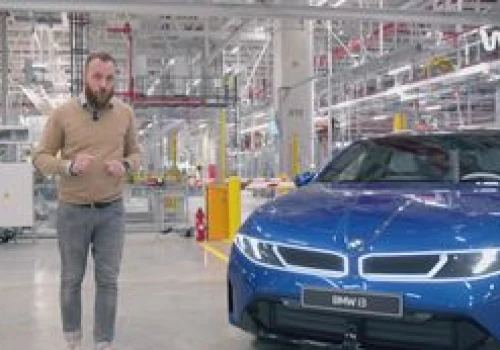 Wideo: Najważniejsza fabryka BMW przestawiła się na produkcję elektryków. Pojechałem zobaczyć, co jej to przyniosło